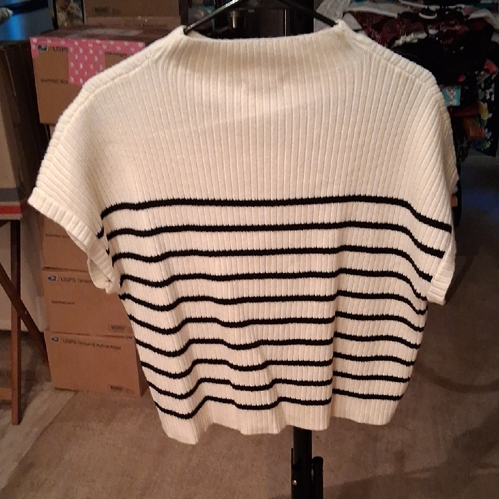 Blu Pepper Cream Ribbed Knit Top - Picture 3 of 4